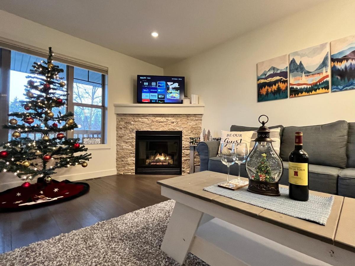 Perfect Base Invermere 3Bd Townhouse Mt Views With Garage Exterior photo